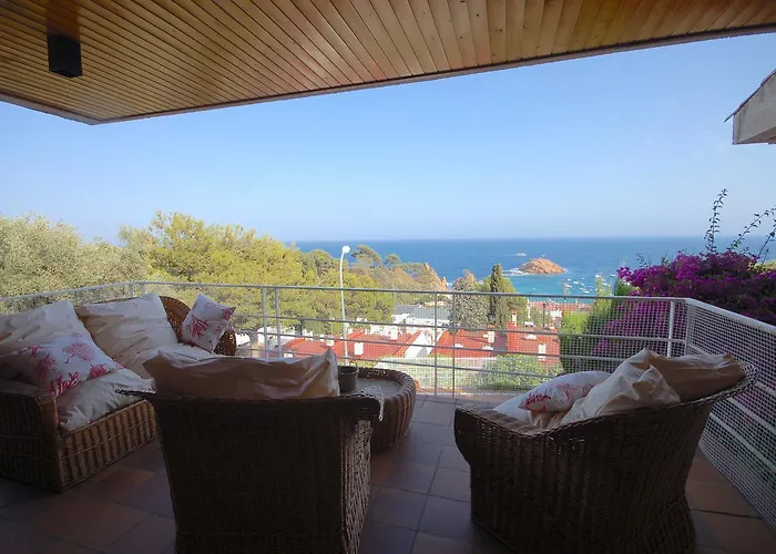 Lets Holidays Sailor House With Sea Views *