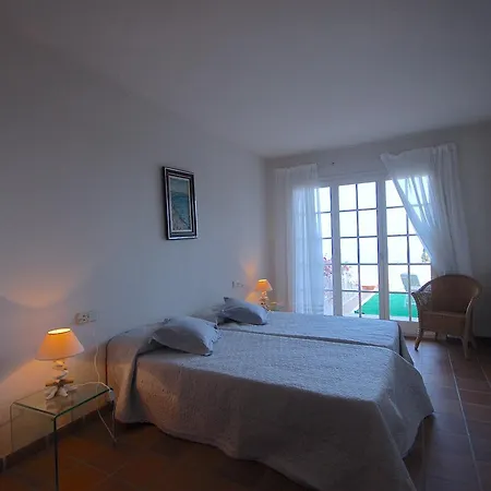 Holiday home Lets Holidays Sailor House With Sea Views